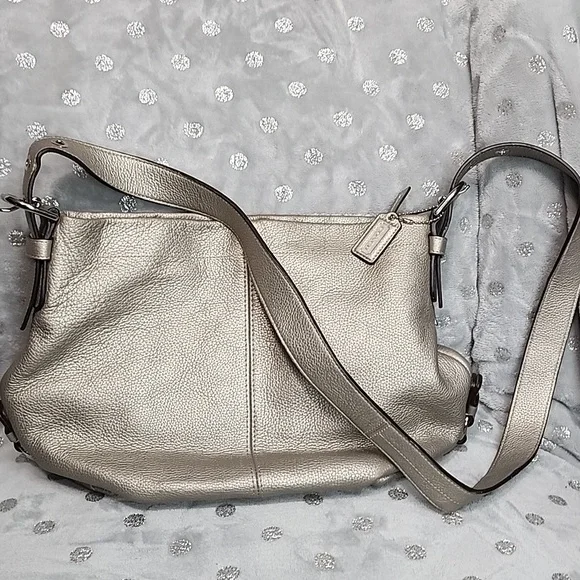 Coach 2012 Carly Hobo bag in Pewter Crossbody 2-way - Picture 1 of 5